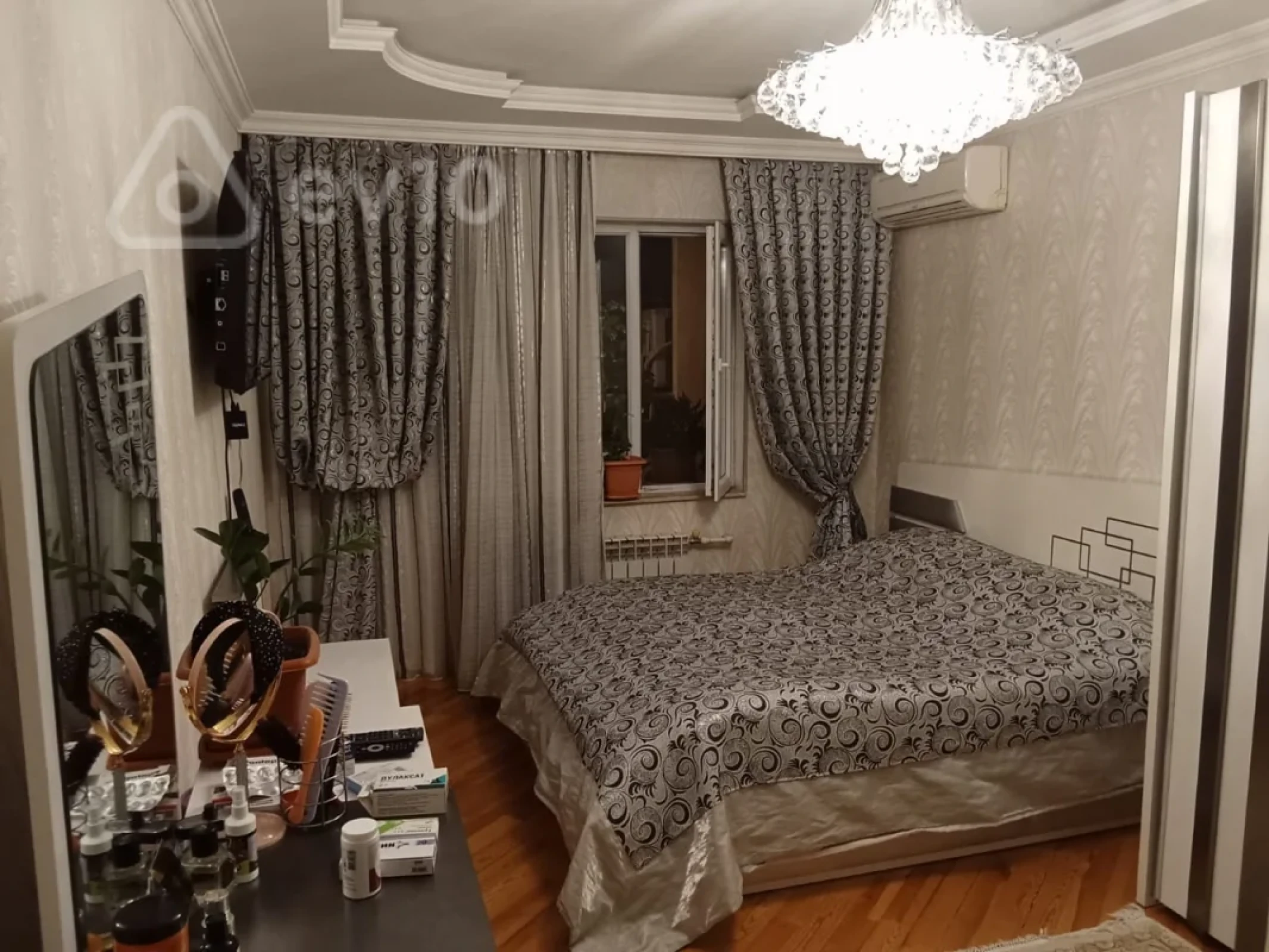 Satılır 3 otaqlı köhnə tikili 75 m²