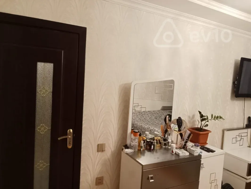 Satılır 3 otaqlı köhnə tikili 75 m²