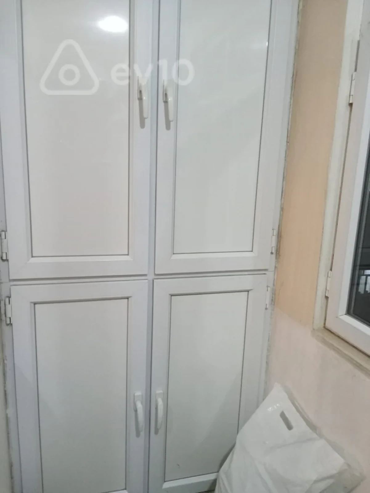 Satılır 3 otaqlı köhnə tikili 75 m²