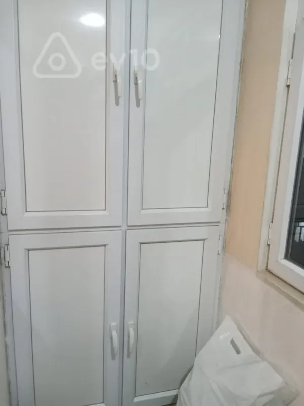 Satılır 3 otaqlı köhnə tikili 75 m²