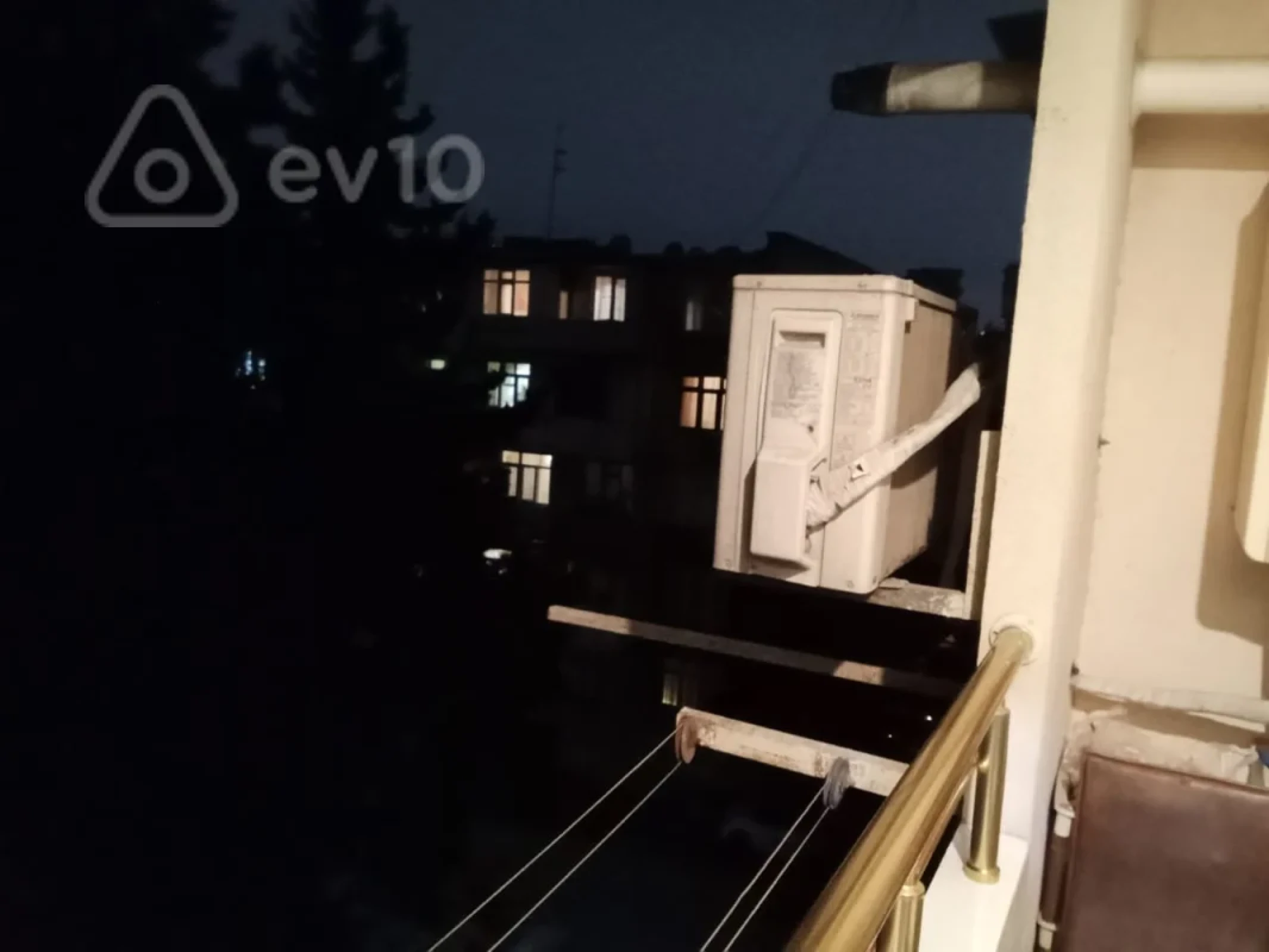 Satılır 3 otaqlı köhnə tikili 75 m²