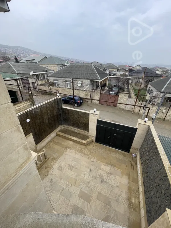 Satılır 6 otaqlı həyət evi 96 m²