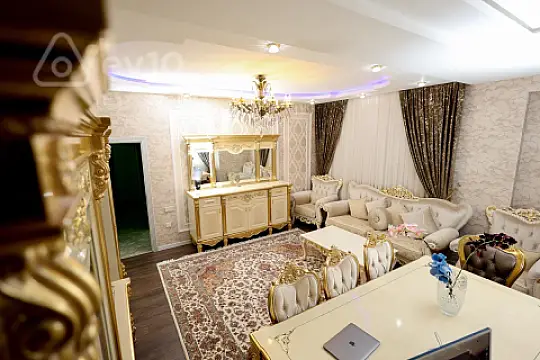 Satılır 3 otaqlı yeni tikili 115 m²