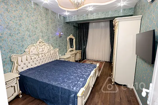 Satılır 3 otaqlı yeni tikili 115 m²