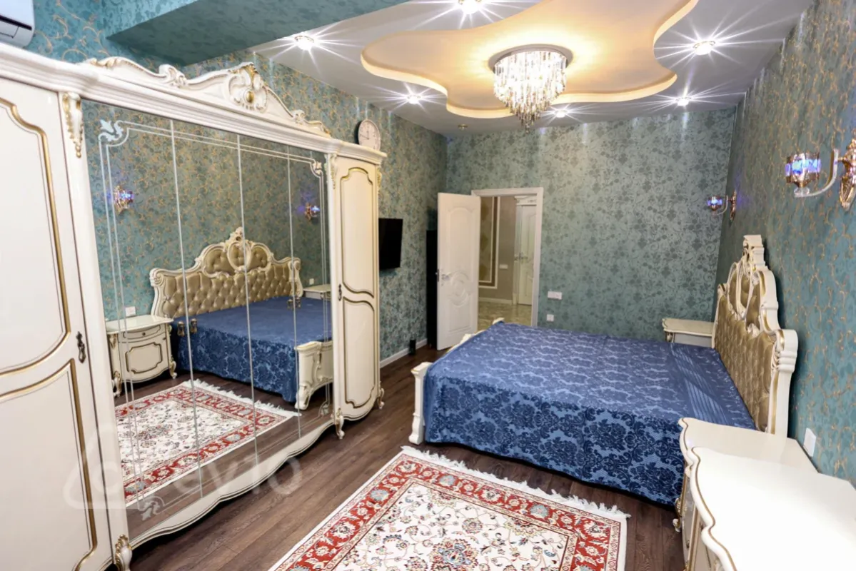 Satılır 3 otaqlı yeni tikili 115 m²