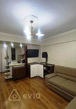Satılır 1 otaqlı köhnə tikili 36 m²