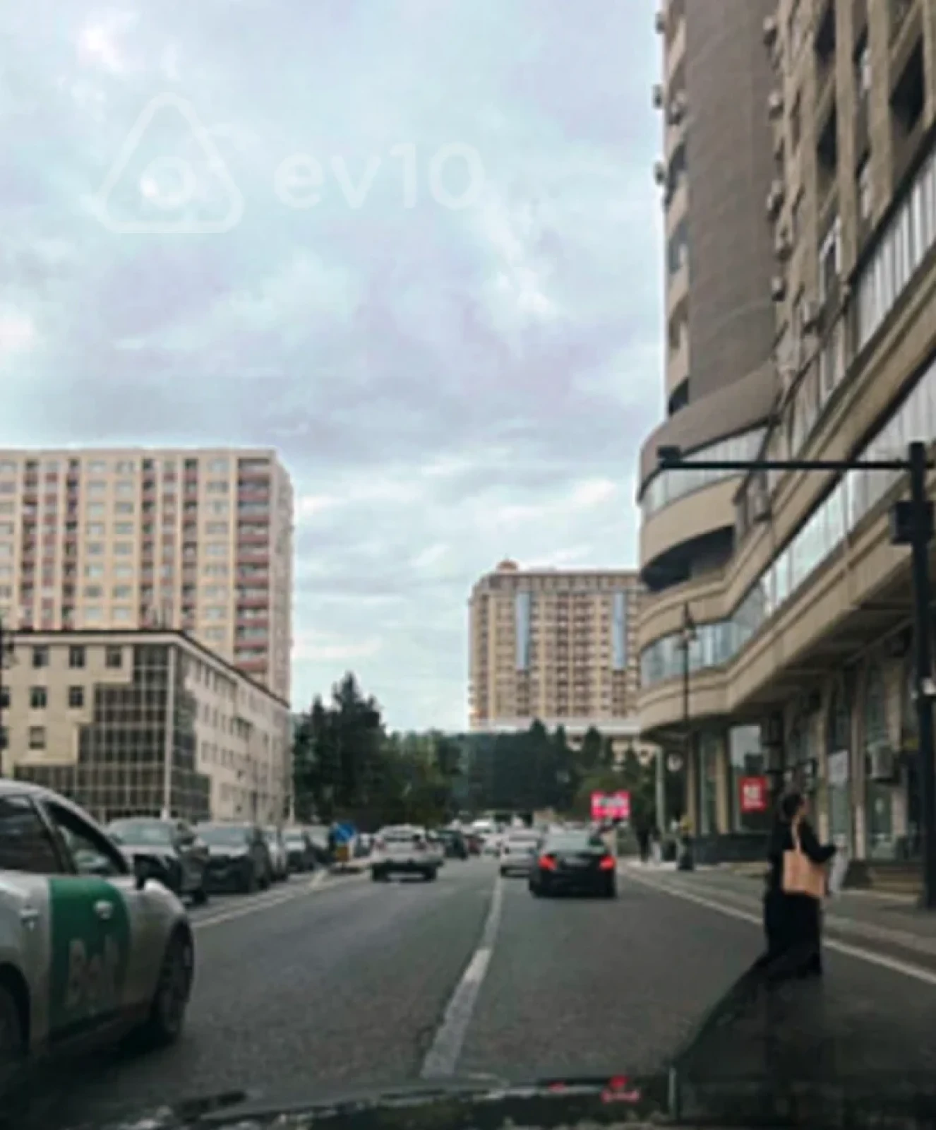 Satılır 1 otaqlı köhnə tikili 36 m²