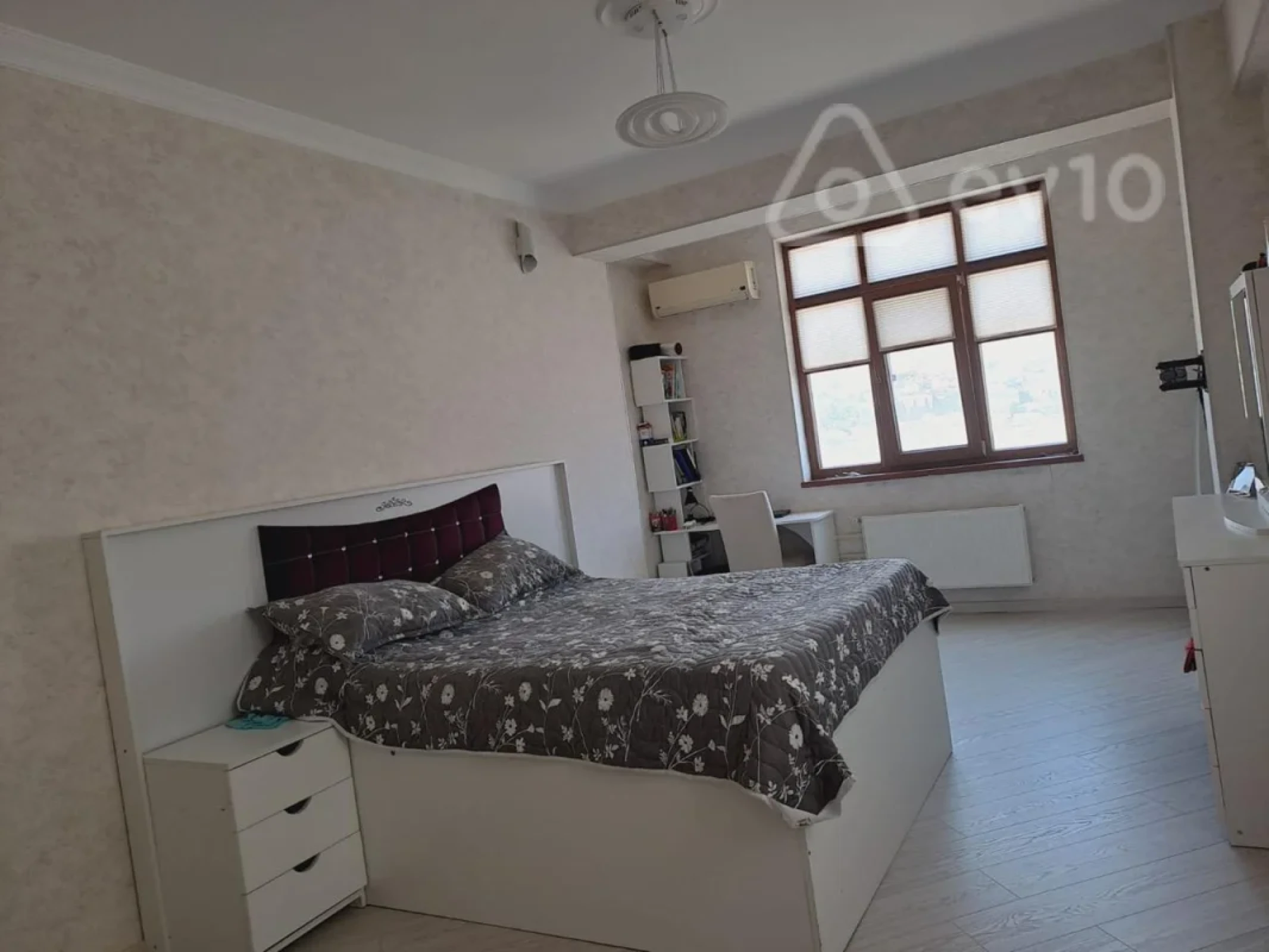 Satılır 3 otaqlı yeni tikili 95 m²