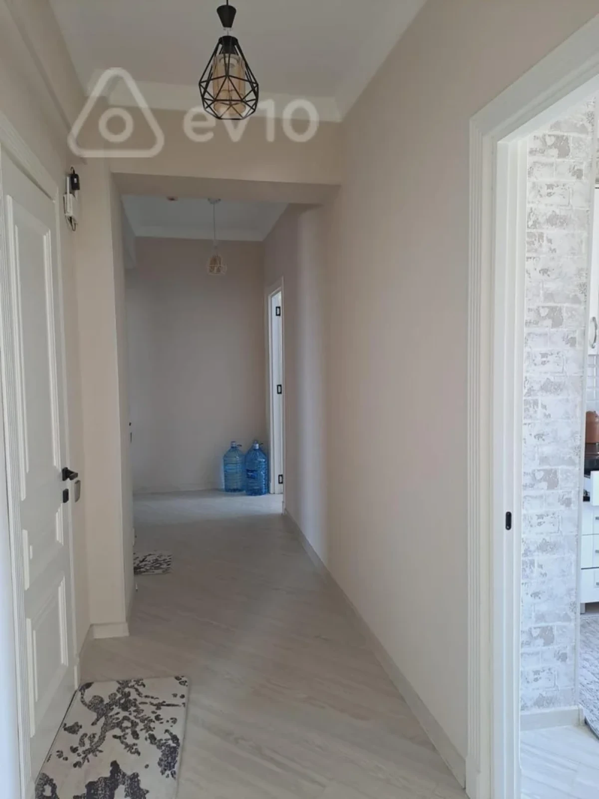 Satılır 3 otaqlı yeni tikili 95 m²
