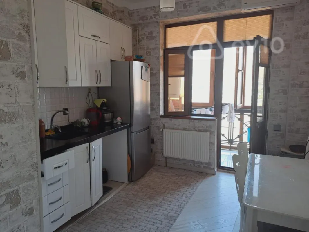 Satılır 3 otaqlı yeni tikili 95 m²