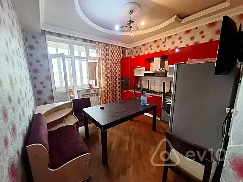 Kirayə verilir 3 otaqlı yeni tikili 100 m²