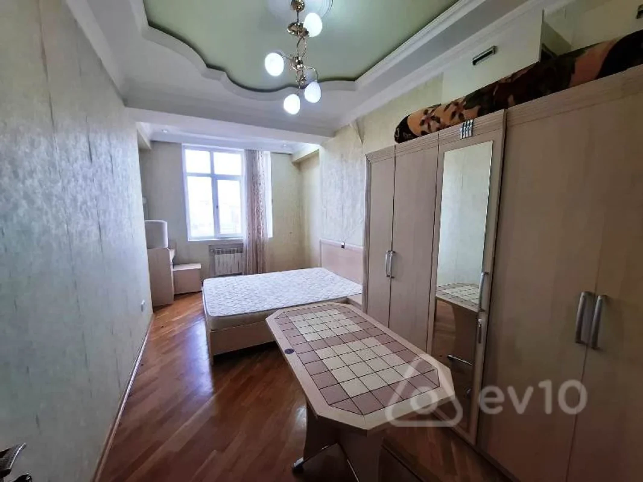 Kirayə verilir 3 otaqlı yeni tikili 100 m²