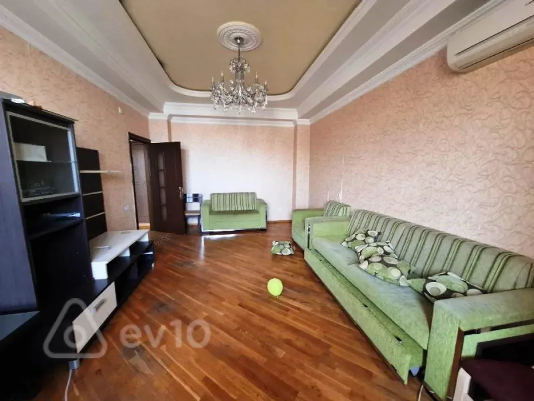 Kirayə verilir 3 otaqlı yeni tikili 100 m²