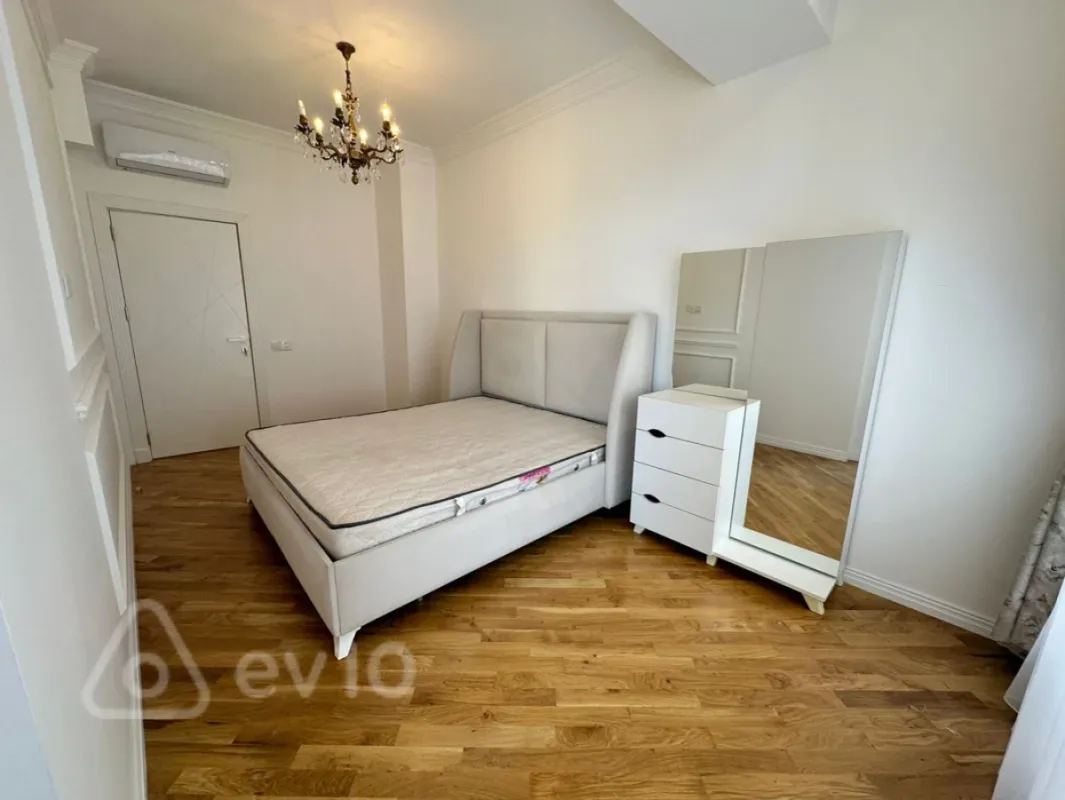 Kirayə verilir 1 otaqlı yeni tikili 90 m²