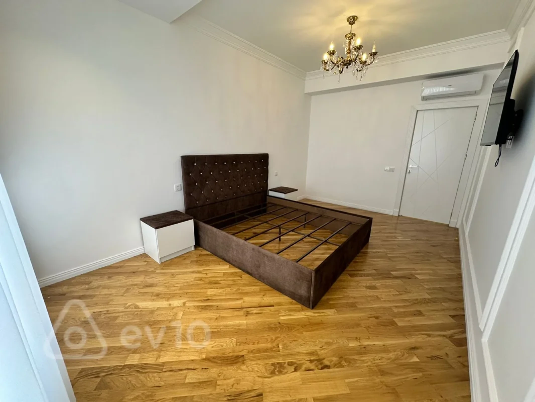 Kirayə verilir 1 otaqlı yeni tikili 90 m²