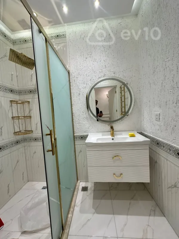 Kirayə verilir 1 otaqlı yeni tikili 90 m²