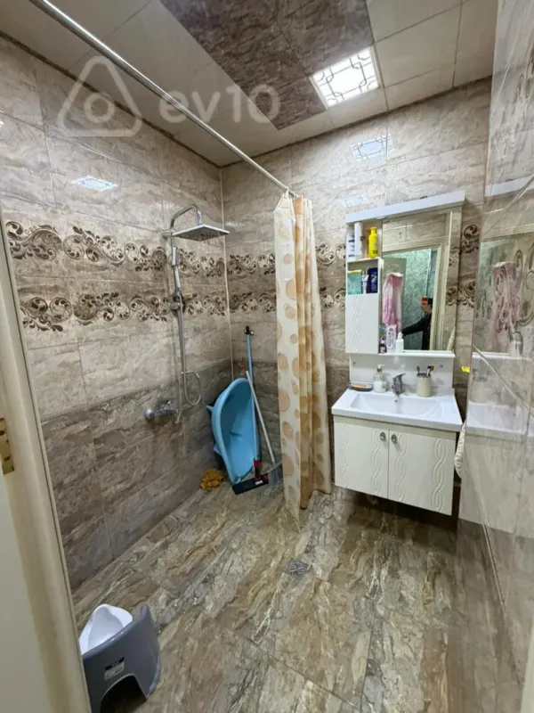 Satılır 3 otaqlı köhnə tikili 85 m²