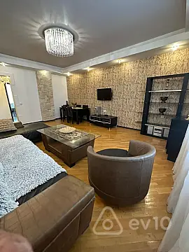Kirayə verilir 3 otaqlı yeni tikili 130 m²