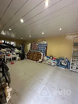 Satılır 4 otaqlı həyət evi 240 m²