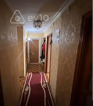 Kirayə verilir 3 otaqlı köhnə tikili 100 m²