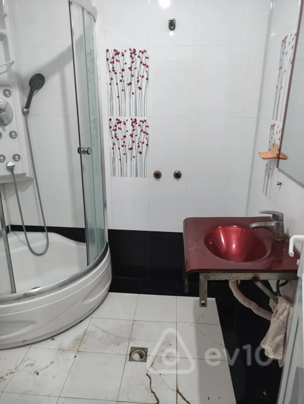 Kirayə verilir 1 otaqlı köhnə tikili 35 m²