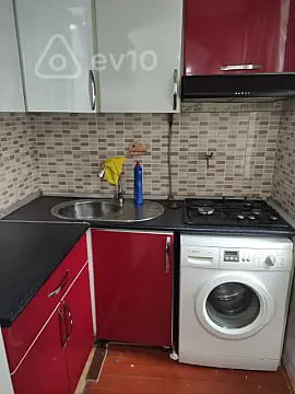 Kirayə verilir 1 otaqlı köhnə tikili 35 m²