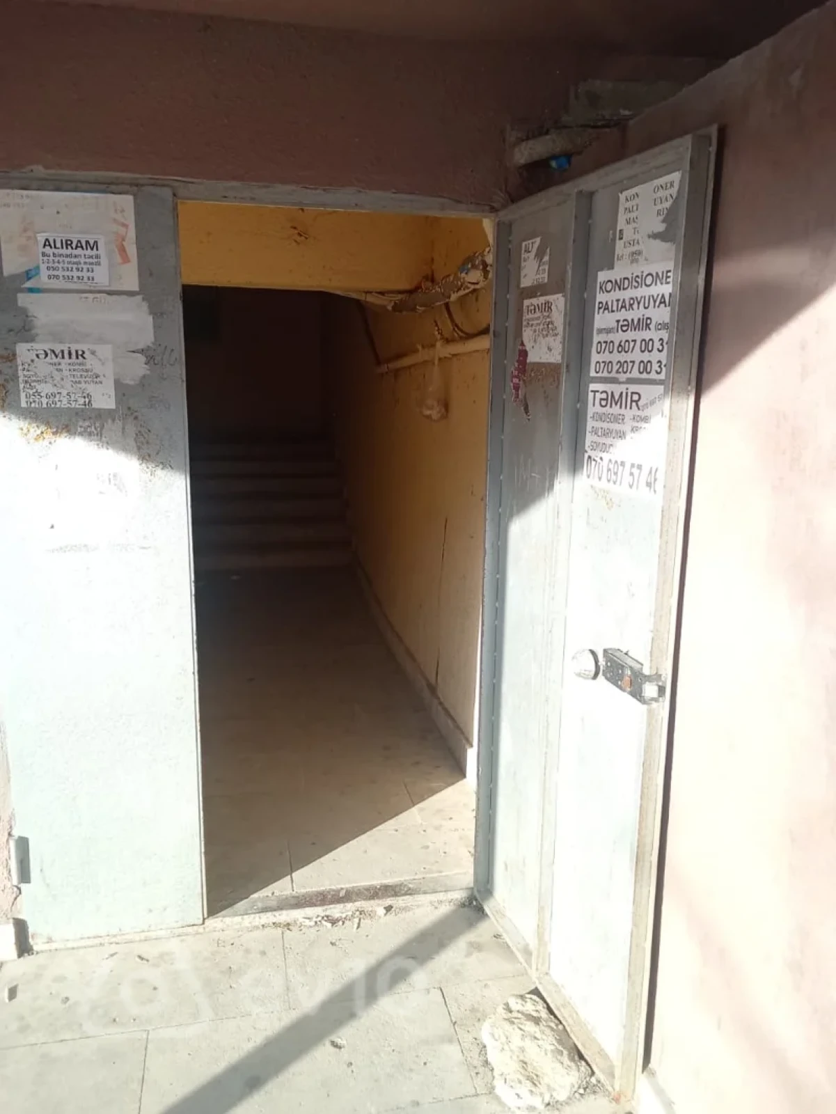 Satılır 2 otaqlı köhnə tikili 35 m²