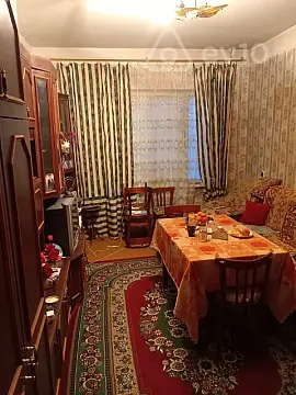 Satılır 2 otaqlı köhnə tikili 35 m²