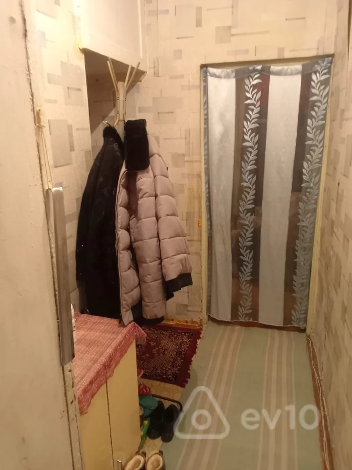 Satılır 2 otaqlı köhnə tikili 35 m²