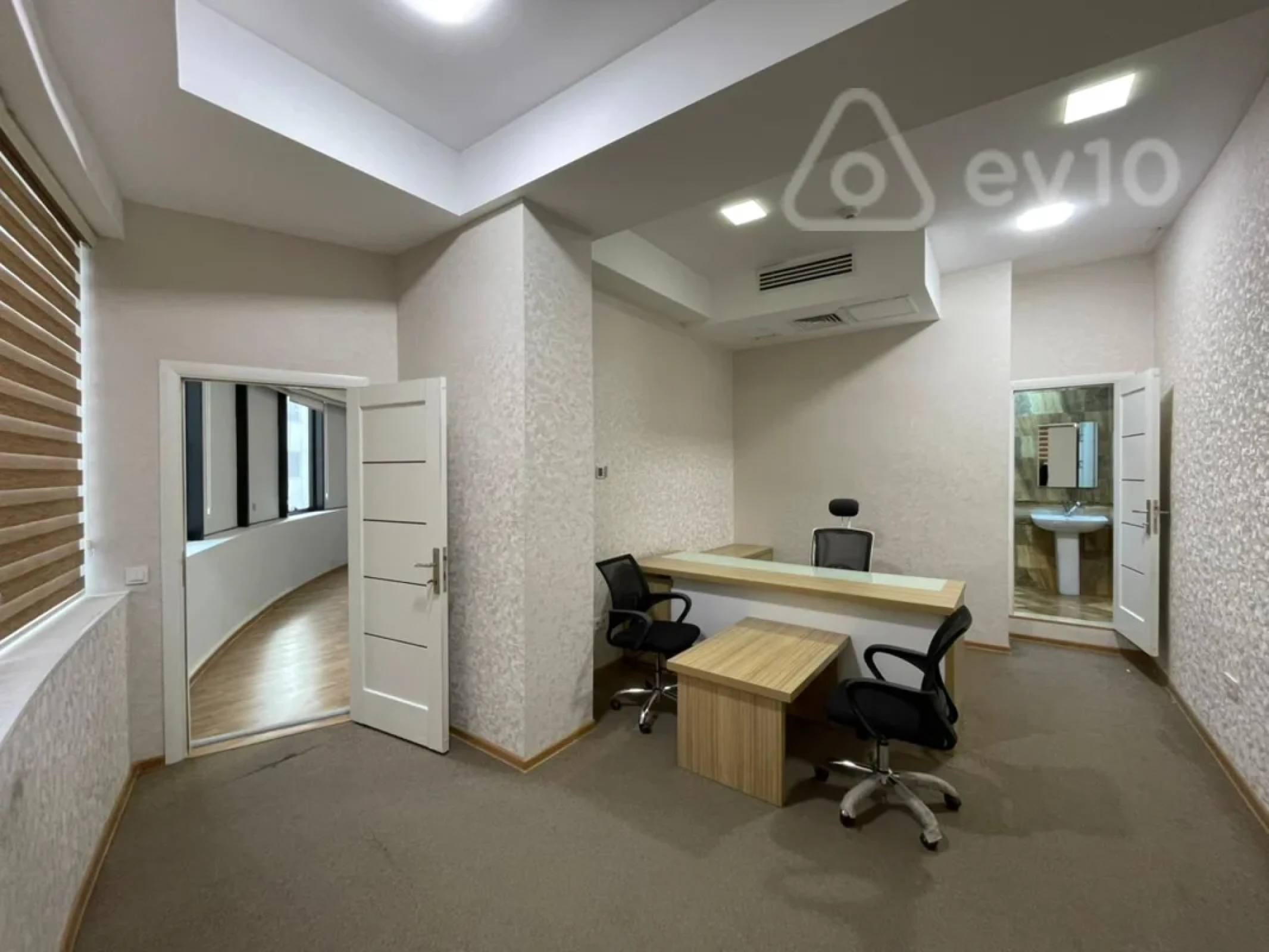 Kirayə verilir 4 otaqlı ofis 245 m²