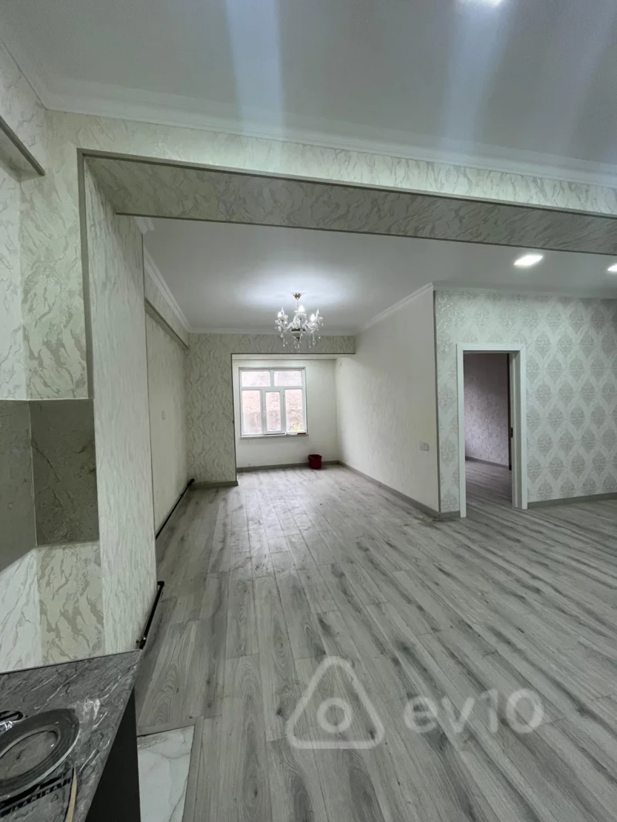 Satılır 1 otaqlı yeni tikili 60 m²