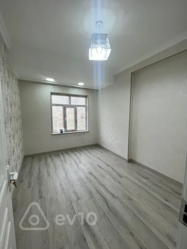 Satılır 1 otaqlı yeni tikili 60 m²