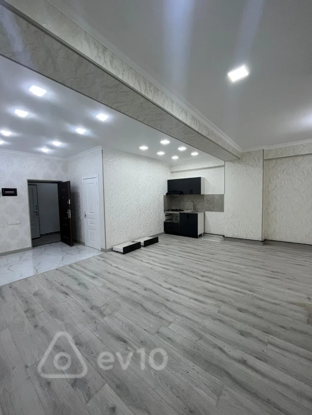 Satılır 1 otaqlı yeni tikili 60 m²