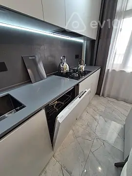 Kirayə verilir 3 otaqlı yeni tikili 90 m²