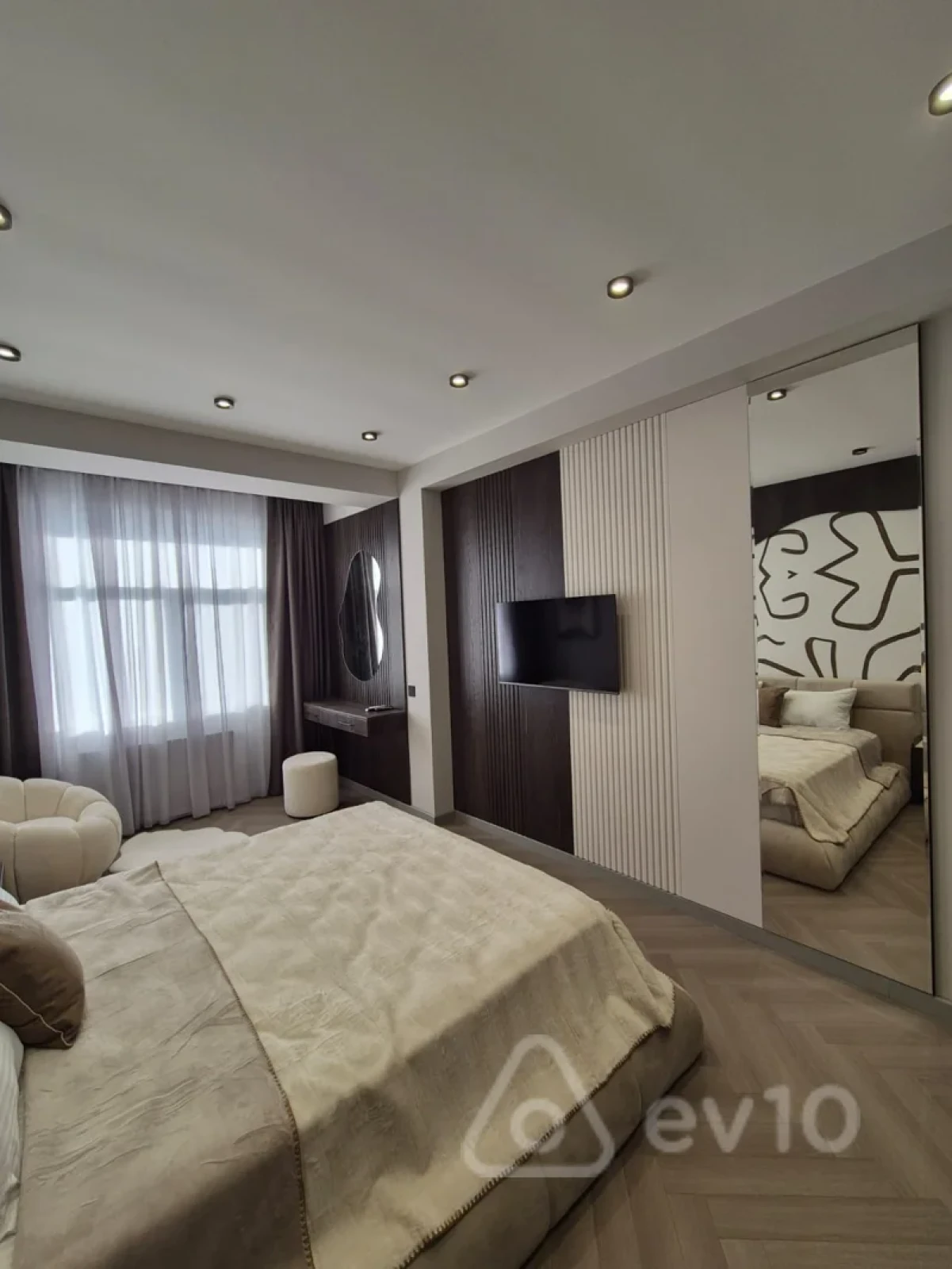 Kirayə verilir 3 otaqlı yeni tikili 90 m²