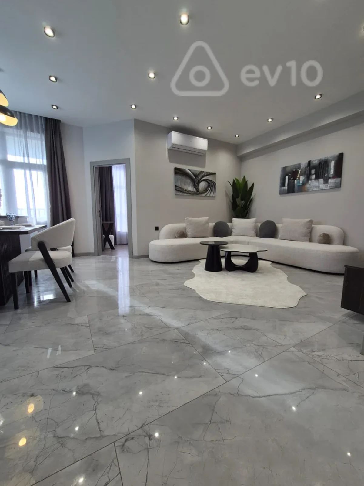 Kirayə verilir 3 otaqlı yeni tikili 90 m²