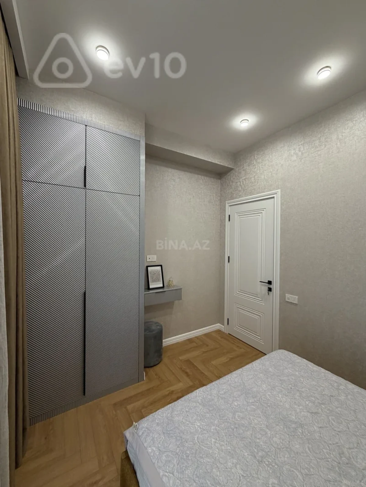 Kirayə verilir 3 otaqlı yeni tikili 110 m²