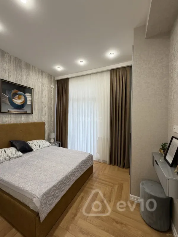Kirayə verilir 3 otaqlı yeni tikili 110 m²