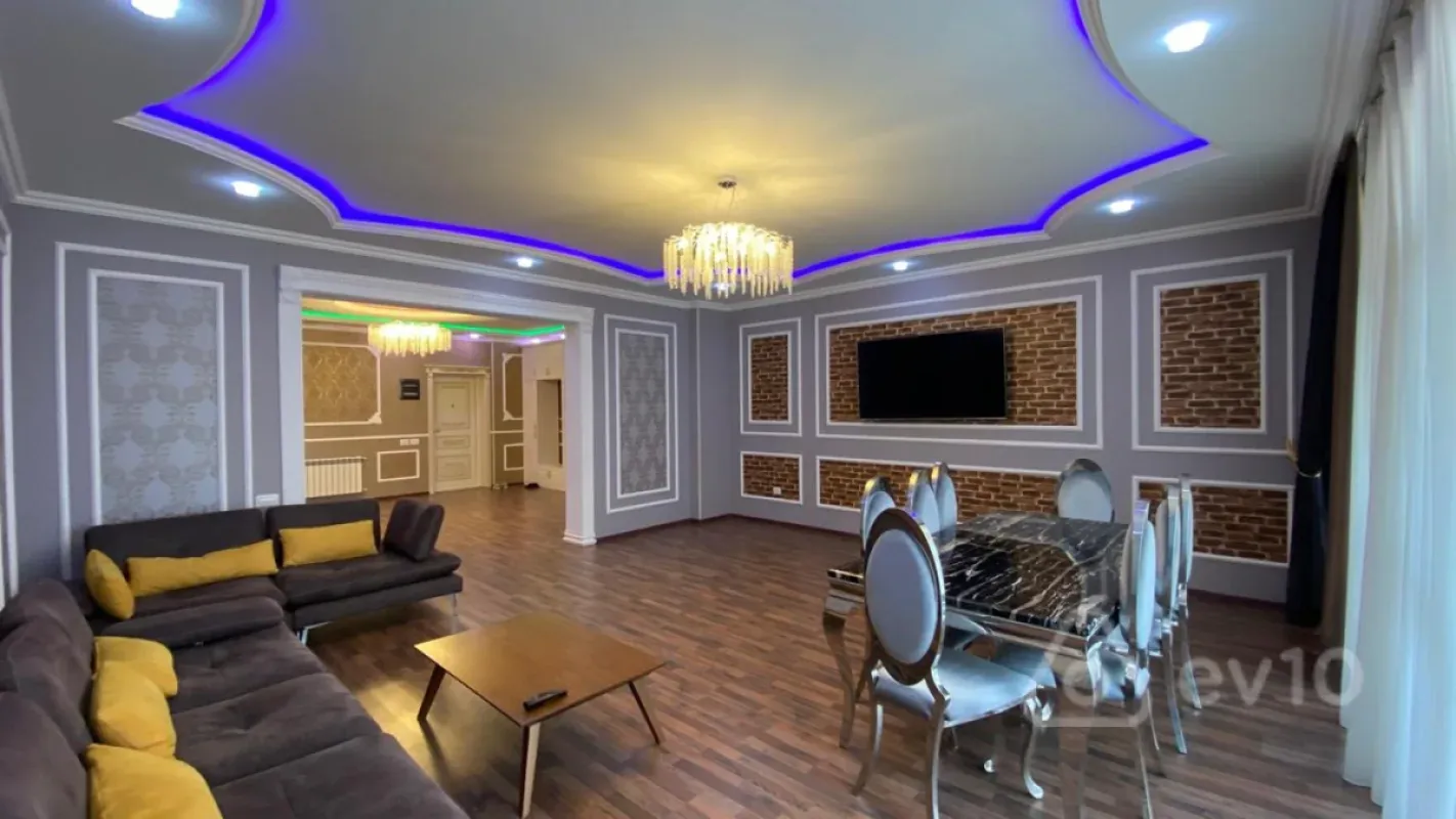 Satılır 5 otaqlı yeni tikili 284 m²