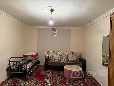 Kirayə verilir 1 otaqlı köhnə tikili 35 m² — Bakı, Nəsimi 1 otaq 35.00 m²