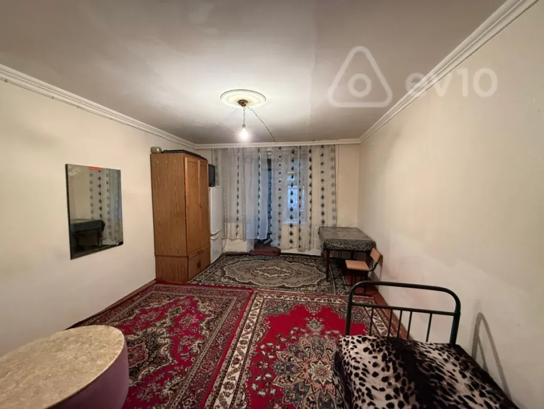 Kirayə verilir 1 otaqlı köhnə tikili 35 m²