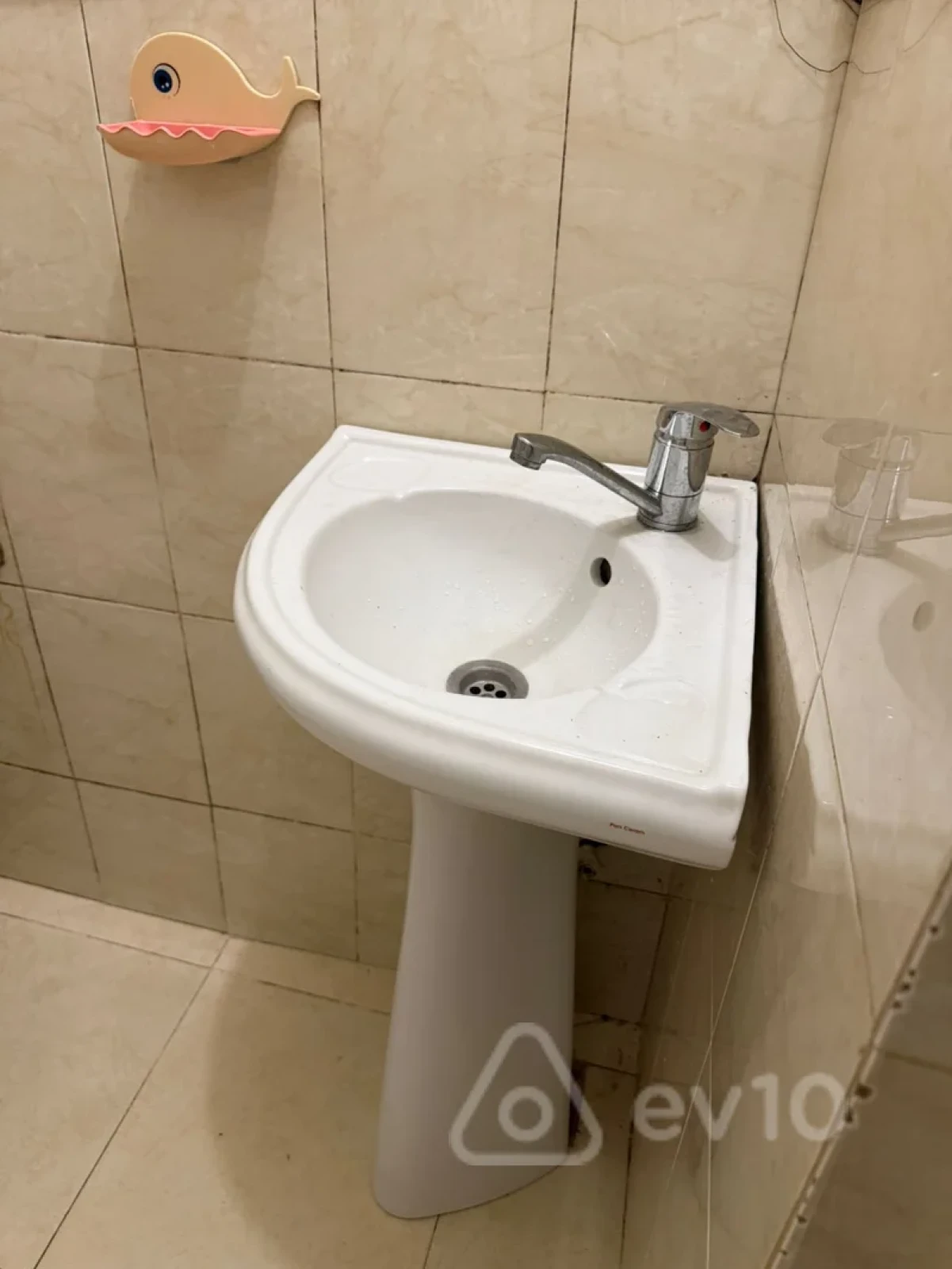 Kirayə verilir 1 otaqlı köhnə tikili 35 m²