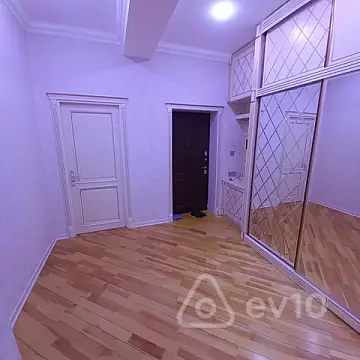 Kirayə verilir 2 otaqlı yeni tikili 88 m²