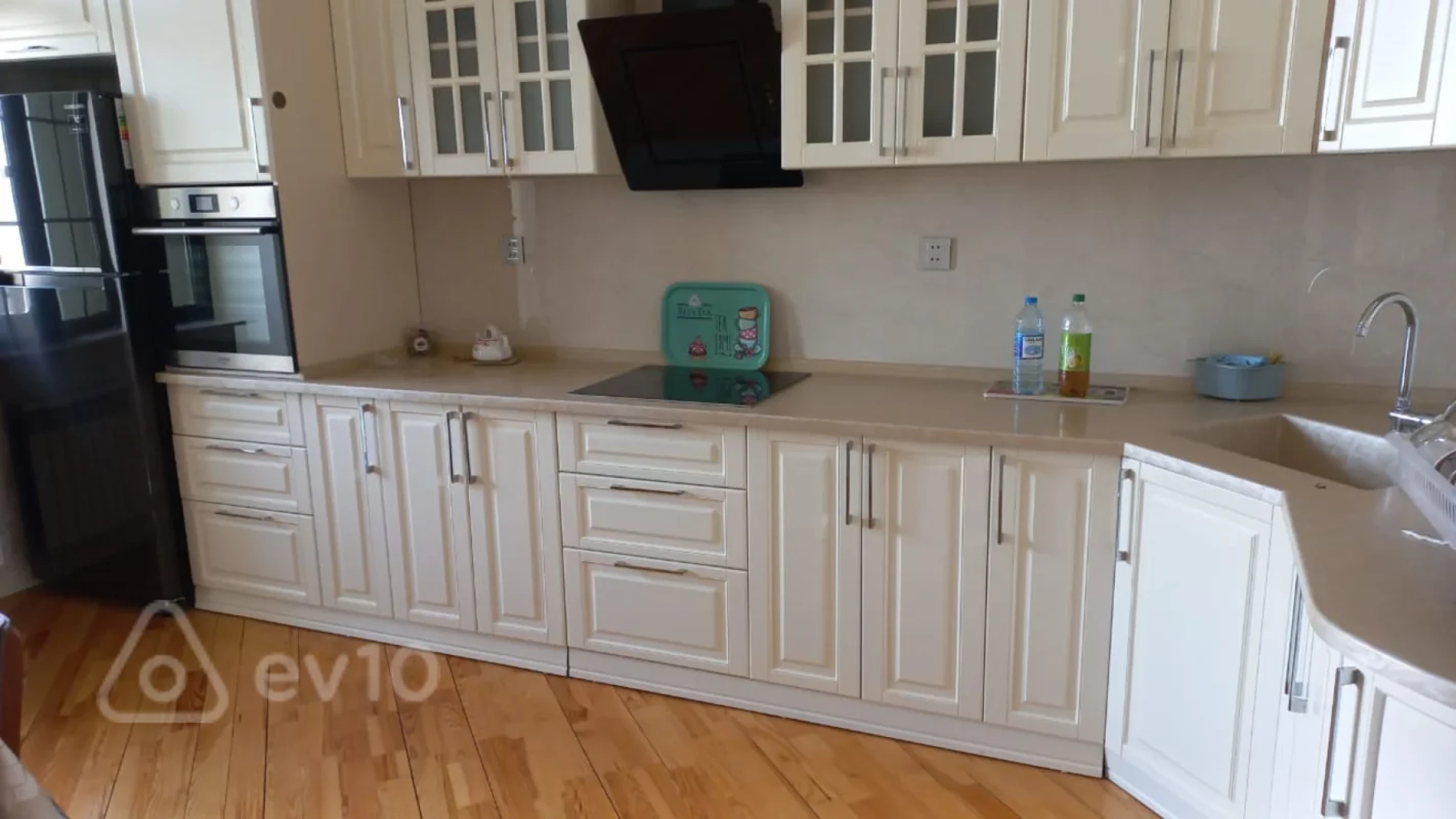 Kirayə verilir 2 otaqlı yeni tikili 88 m²