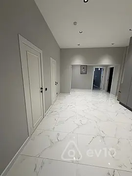 Kirayə verilir 2 otaqlı yeni tikili 120 m²