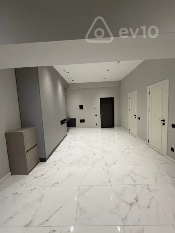 Kirayə verilir 2 otaqlı yeni tikili 120 m²