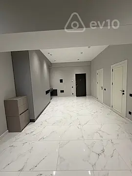 Kirayə verilir 2 otaqlı yeni tikili 120 m²