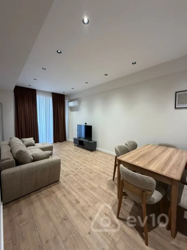 Kirayə verilir 2 otaqlı yeni tikili 120 m²