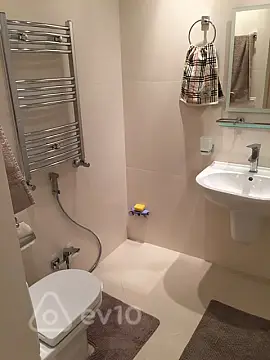 Kirayə verilir 2 otaqlı yeni tikili 70 m²