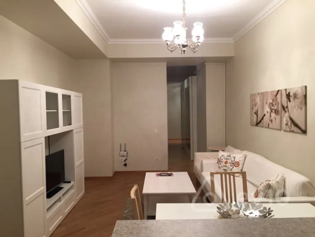 Kirayə verilir 2 otaqlı yeni tikili 70 m²